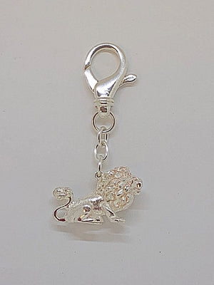 Silver Sitting Male Lion on a Keyring