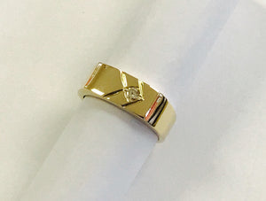 Signet Ring in Yellow Gold
